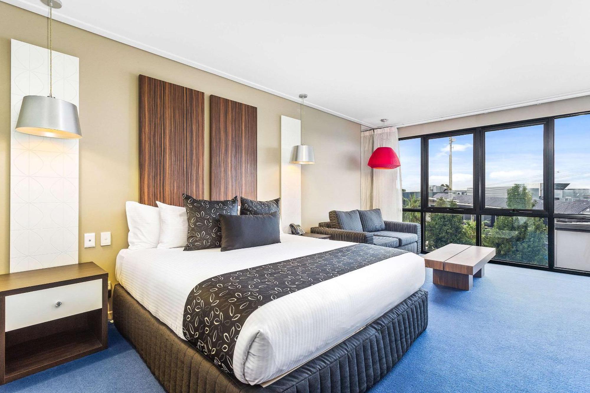 Quality Hotel Taylors Lakes Bagian luar foto