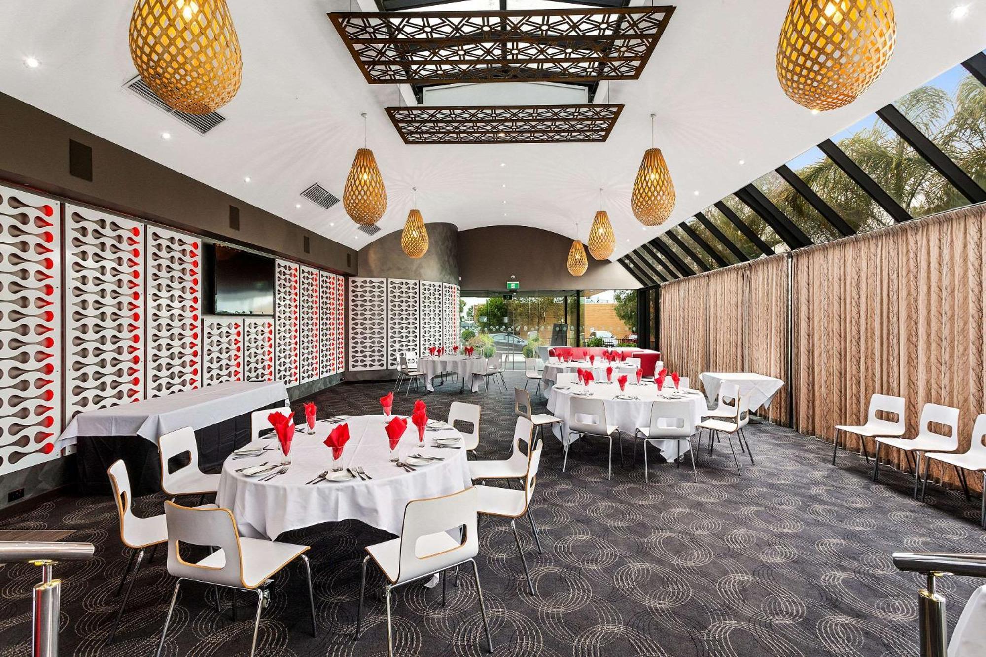 Quality Hotel Taylors Lakes Bagian luar foto