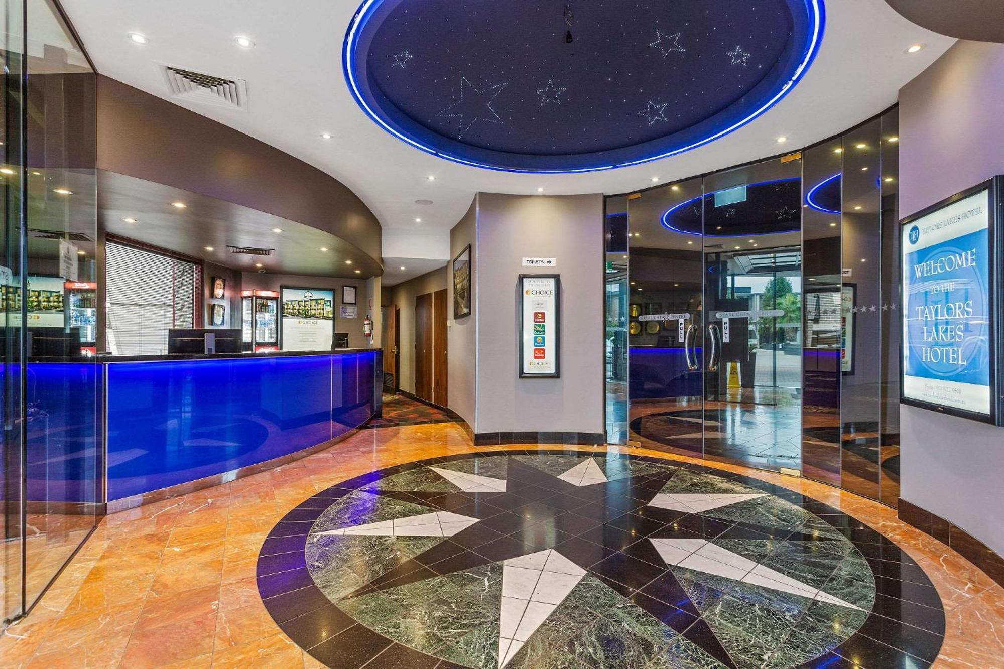 Quality Hotel Taylors Lakes Bagian luar foto