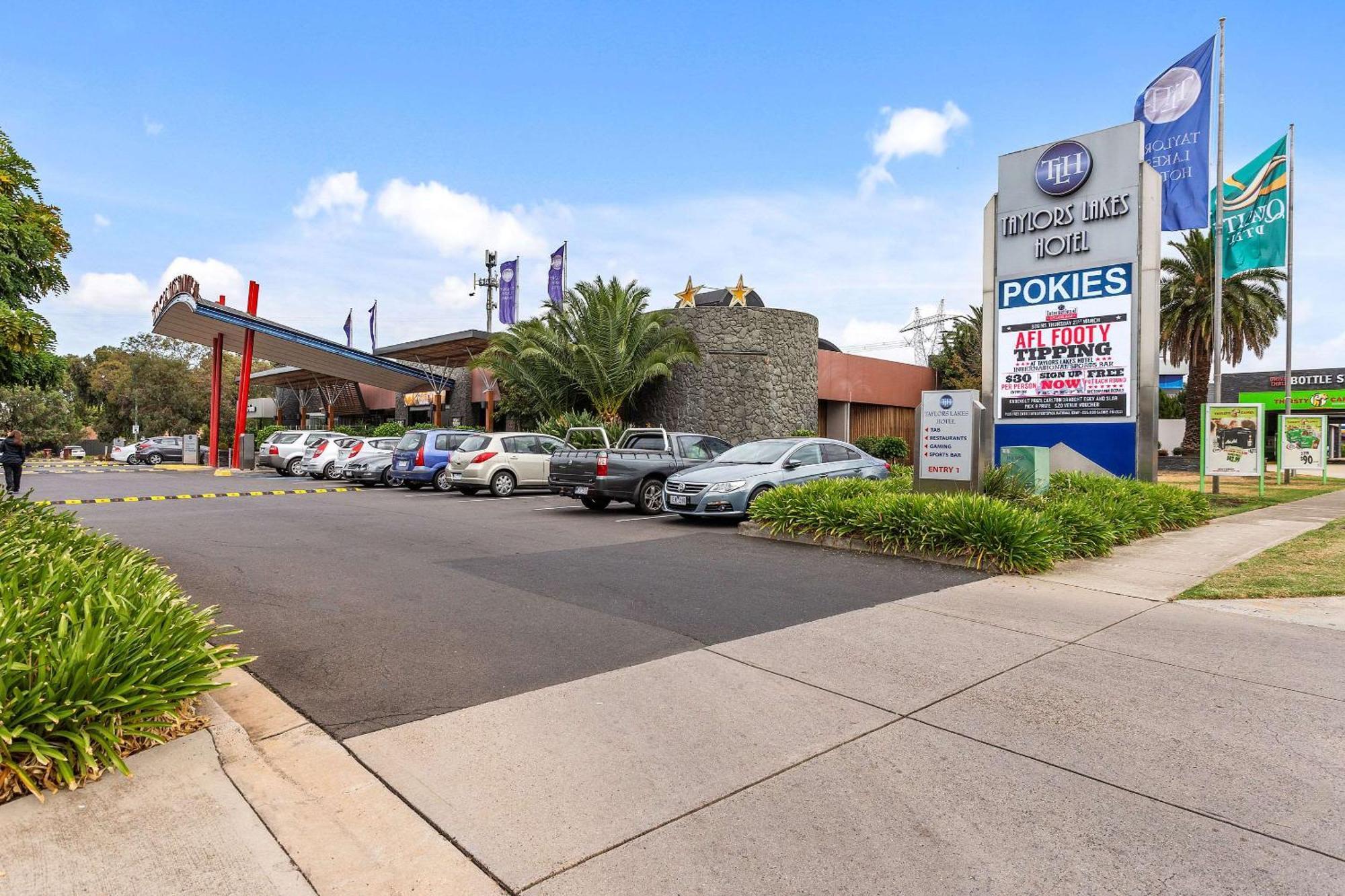Quality Hotel Taylors Lakes Bagian luar foto