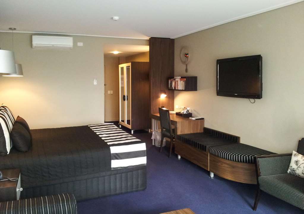 Quality Hotel Taylors Lakes Ruang foto
