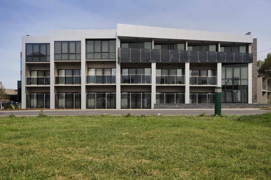 Quality Hotel Taylors Lakes Bagian luar foto