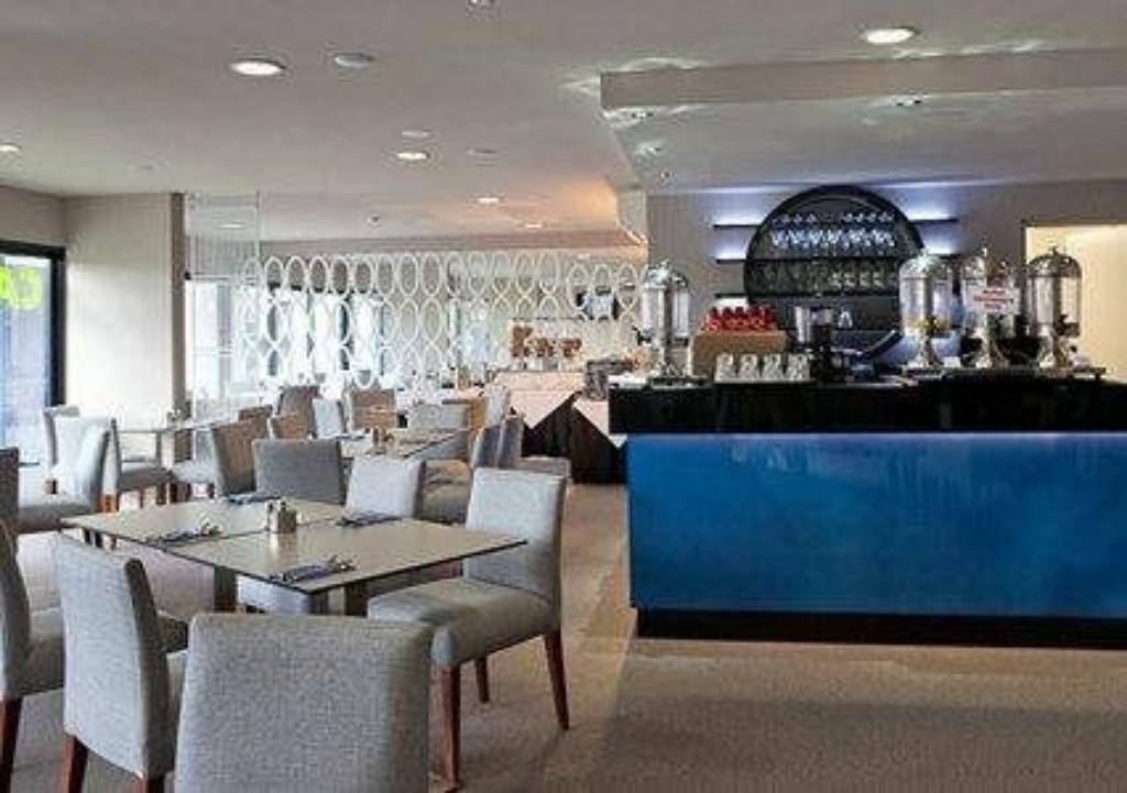 Quality Hotel Taylors Lakes Bagian luar foto